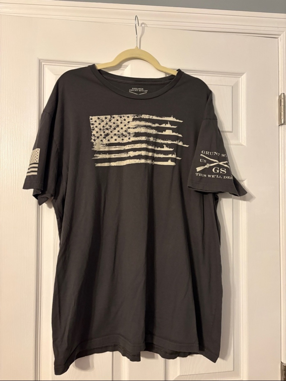 Grunt Style Black Short Sleeve Tee with Distressed White Flag Graphic